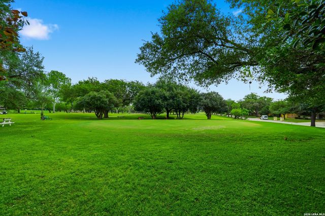 6319 Lakewood Park, Windcrest, TX 78239