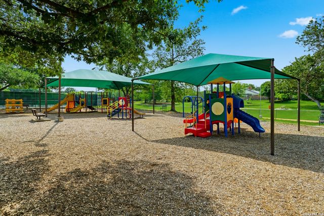 6319 Lakewood Park, Windcrest, TX 78239