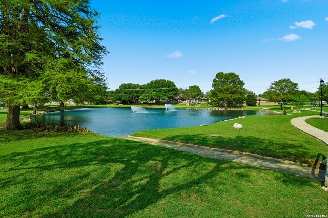 6319 Lakewood Park, Windcrest, TX 78239