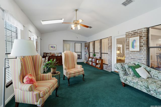 6319 Lakewood Park, Windcrest, TX 78239