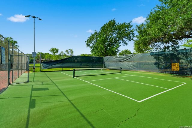 6319 Lakewood Park, Windcrest, TX 78239