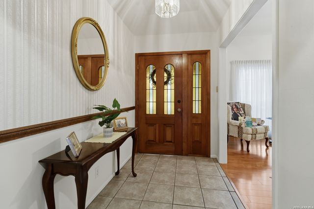 6319 Lakewood Park, Windcrest, TX 78239