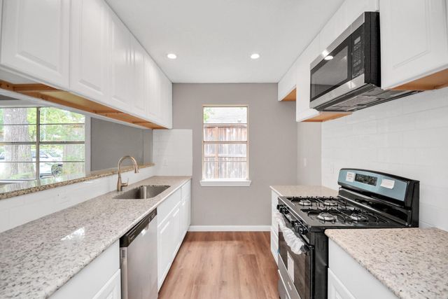 3206 Santana Dr Drive, Porter, TX 77365