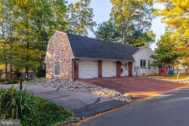 318 JOHNSON RD, Sicklerville, NJ 08081