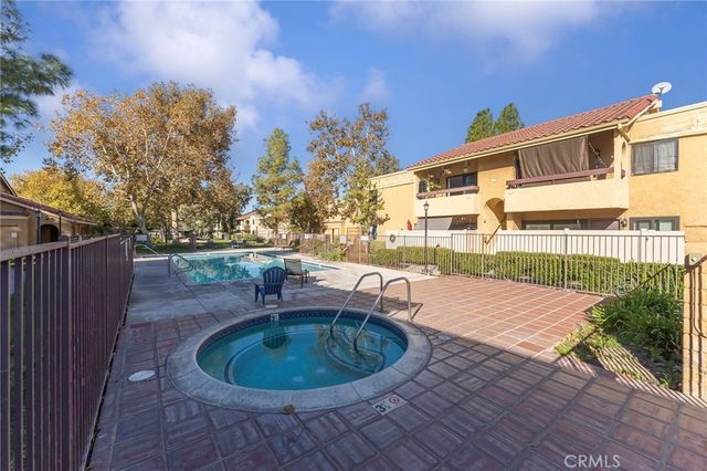 18754 Mandan 1302, Canyon Country, CA 91351