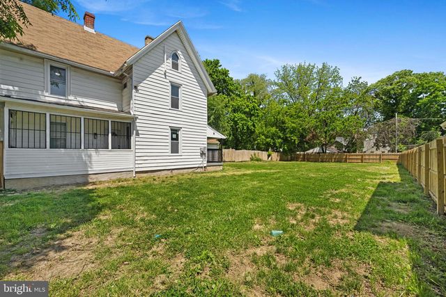 31 S NEW ST, Dover, DE 19904