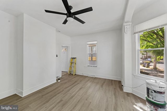 31 S NEW ST, Dover, DE 19904