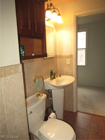 6919 Kirk Road, Canfield, OH 44406