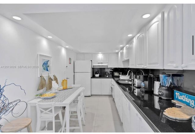 4001 S Ocean Dr 7B, Hollywood, FL 33019