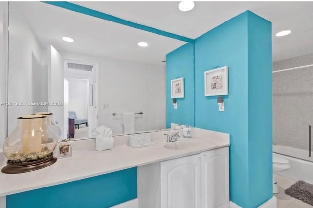 4001 S Ocean Dr 7B, Hollywood, FL 33019