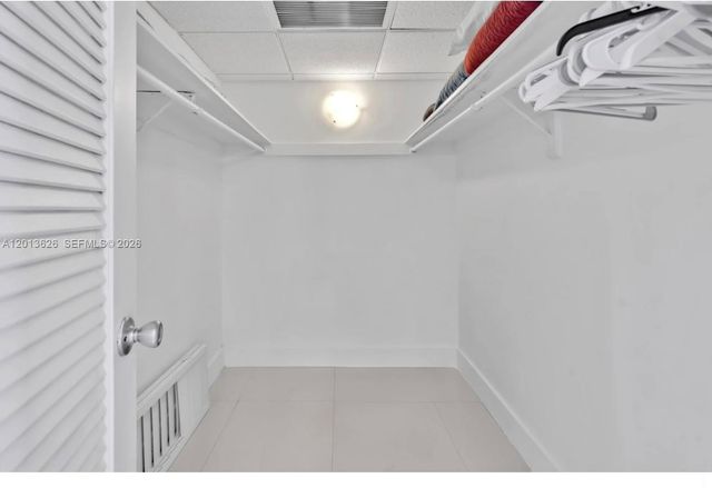 4001 S Ocean Dr 7B, Hollywood, FL 33019
