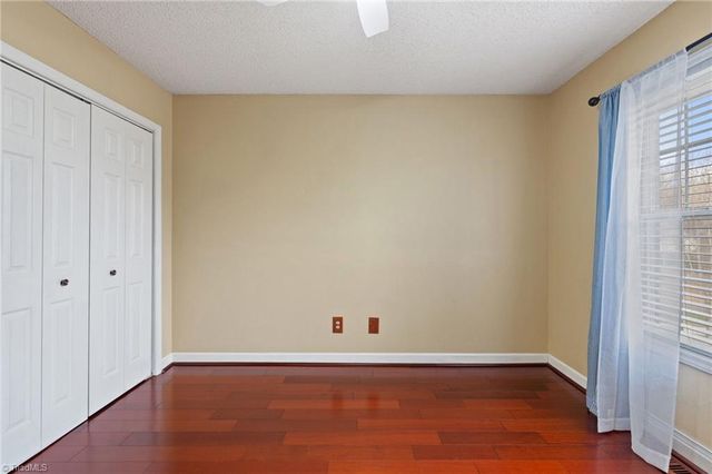 471 W Hunting Ridge Drive, Thomasville, NC 27360