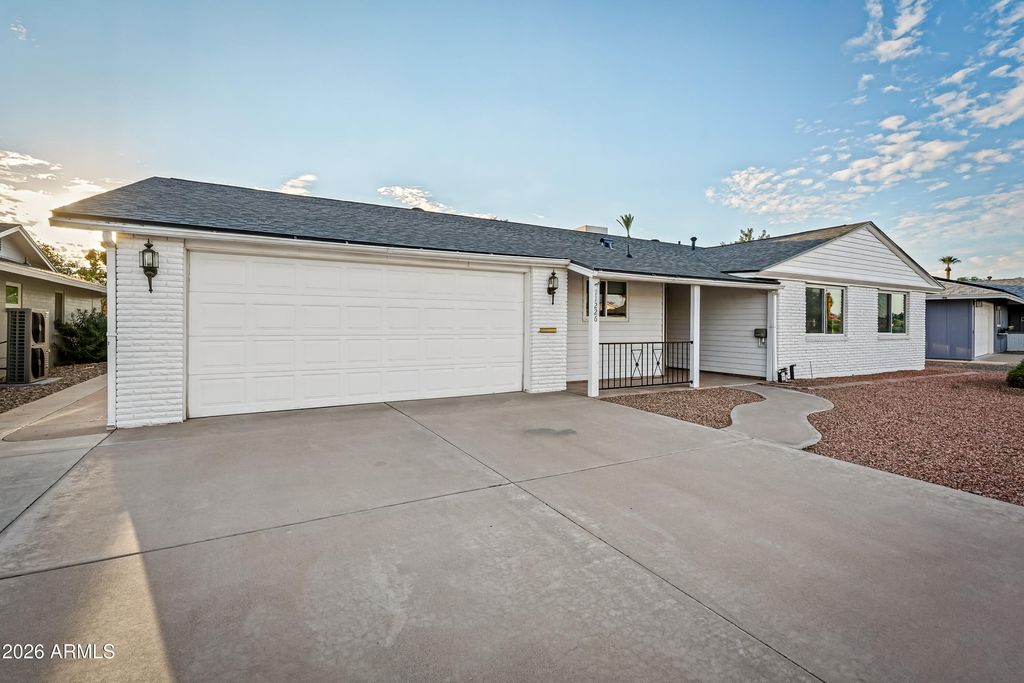 11226 N BALBOA Drive, Sun City, AZ 85351 — photo 4