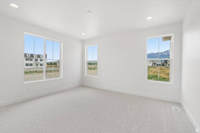 9977 N LITTLE LEAF LN, Highland, UT 84003