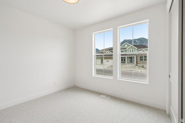 9977 N LITTLE LEAF LN, Highland, UT 84003