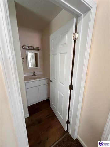 219 Henry Street, Elizabethtown, KY 42701