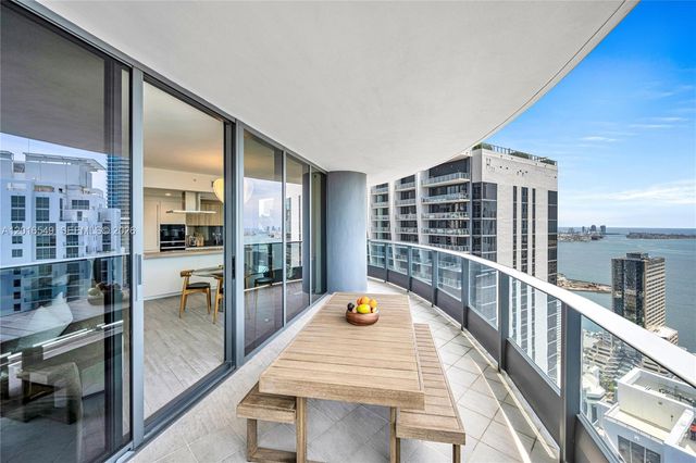 1000 Brickell Plz 4601, Miami, FL 33131