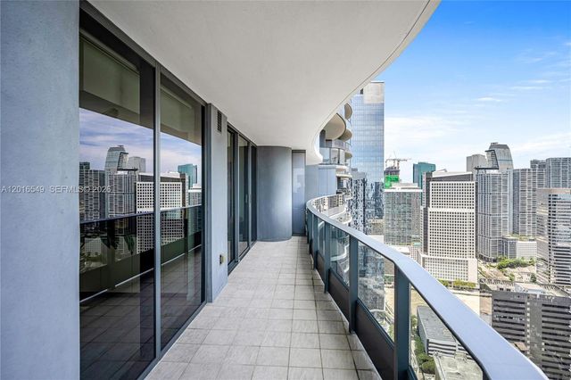 1000 Brickell Plz 4601, Miami, FL 33131