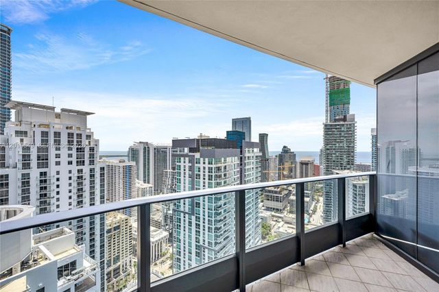 1000 Brickell Plz 4601, Miami, FL 33131