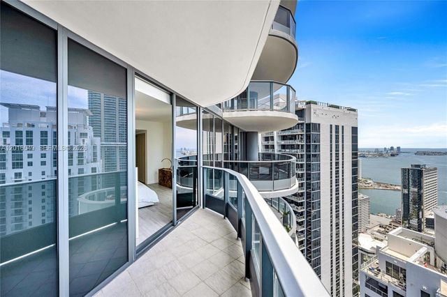 1000 Brickell Plz 4601, Miami, FL 33131
