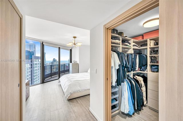 1000 Brickell Plz 4601, Miami, FL 33131