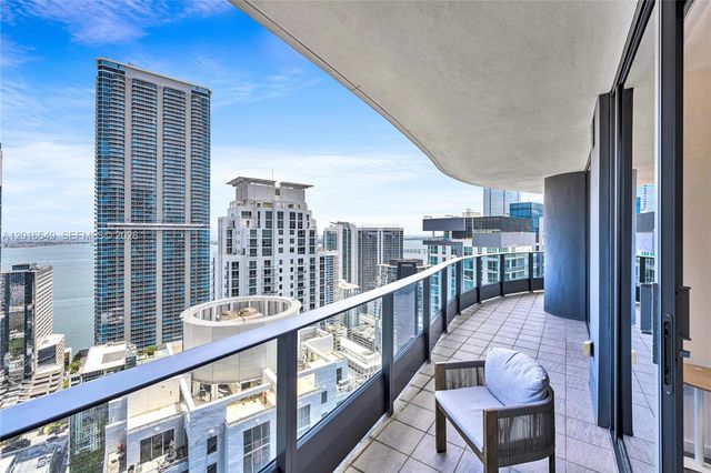 1000 Brickell Plz 4601, Miami, FL 33131