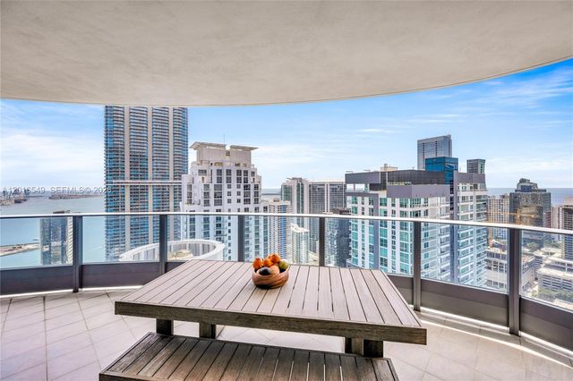 1000 Brickell Plz 4601, Miami, FL 33131