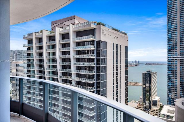 1000 Brickell Plz 4601, Miami, FL 33131