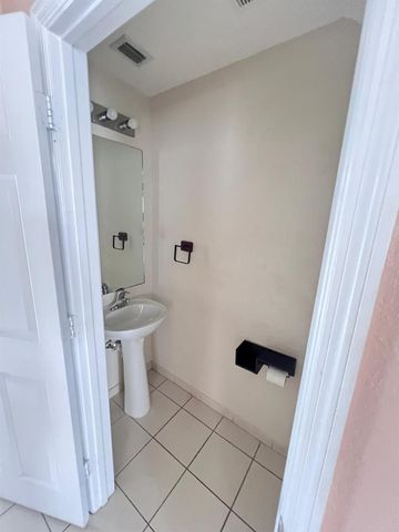 4116 Napoli Lake Drive, Riviera Beach, FL 33410