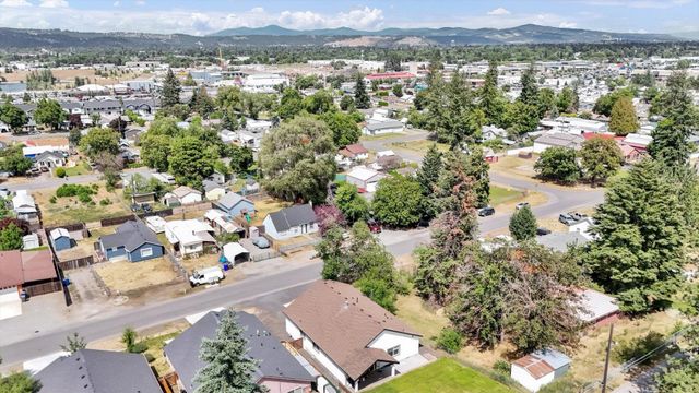 7204 E 4th Ave, Spokane Valley, WA 99212