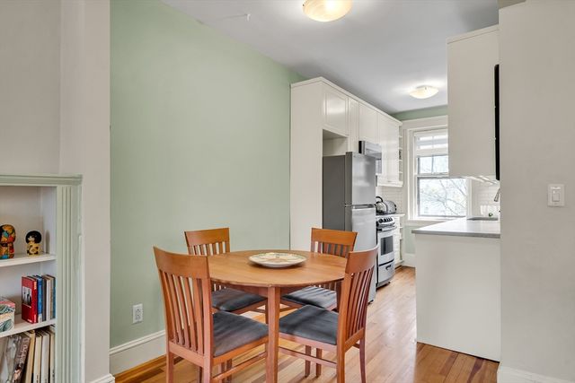 36 Linnaean St 12A, Cambridge, MA 02138