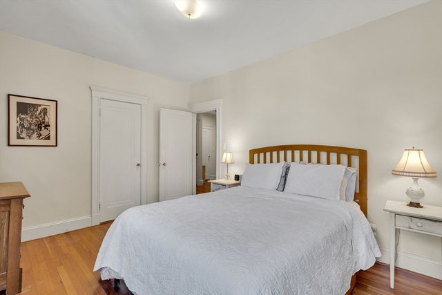 36 Linnaean St 12A, Cambridge, MA 02138