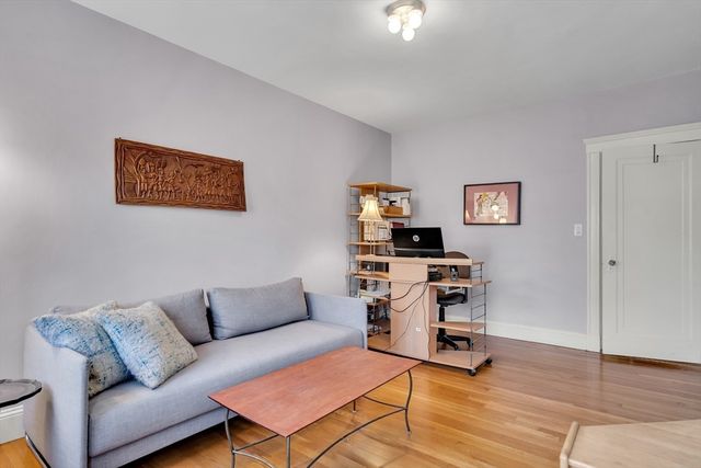 36 Linnaean St 12A, Cambridge, MA 02138