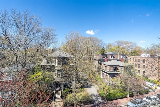 36 Linnaean St 12A, Cambridge, MA 02138