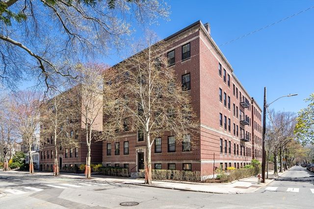 36 Linnaean St 12A, Cambridge, MA 02138