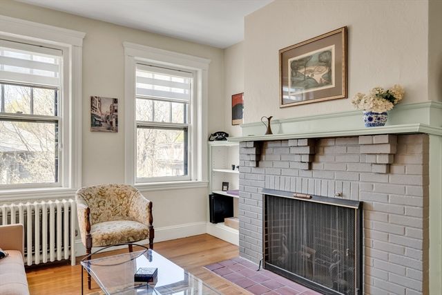36 Linnaean St 12A, Cambridge, MA 02138