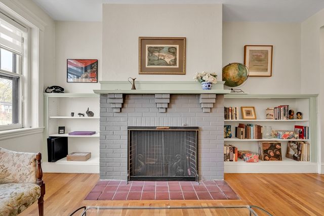 36 Linnaean St 12A, Cambridge, MA 02138