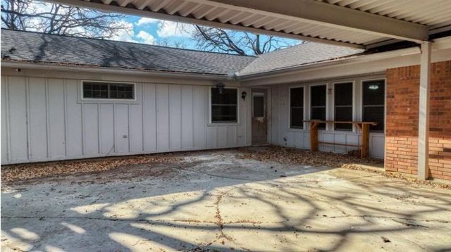 3801 Halifax Court, Arlington, TX 76013