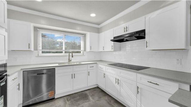 3801 Halifax Court, Arlington, TX 76013