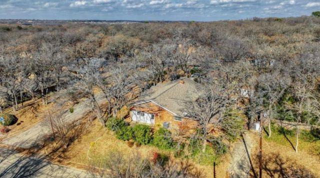 3801 Halifax Court, Arlington, TX 76013