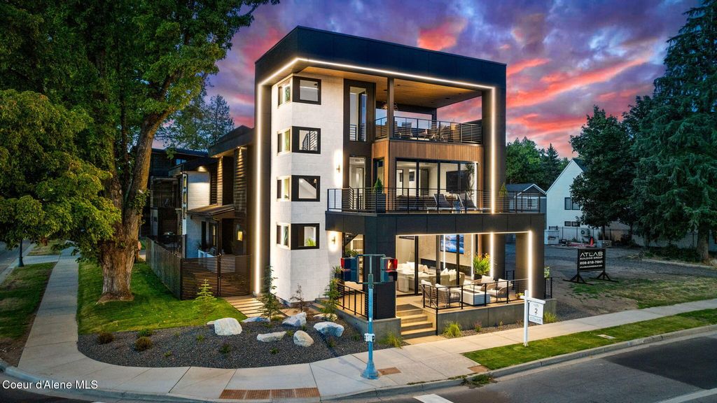 809 E SHERMAN AVE, Coeur D'alene, ID 83814