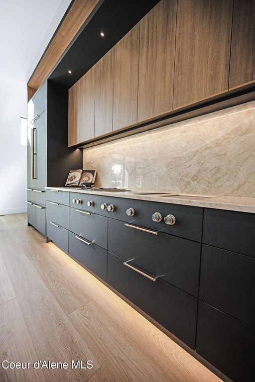 809 E SHERMAN AVE, Coeur d'Alene, ID 83814 photo 12