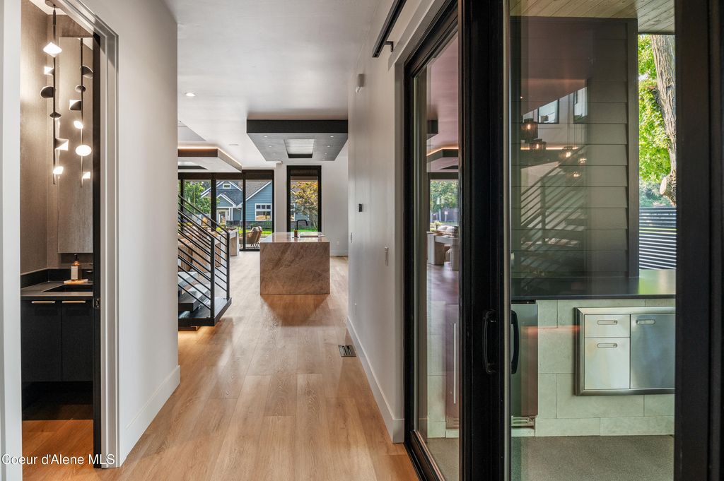 809 E SHERMAN AVE, Coeur d'Alene, ID 83814 photo 21