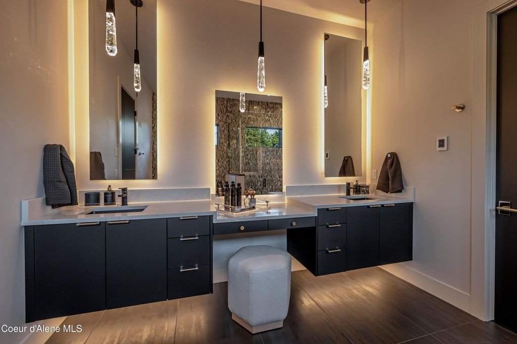 809 E SHERMAN AVE, Coeur d'Alene, ID 83814 photo 28