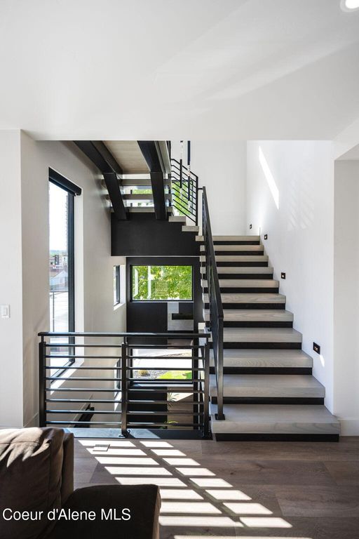 809 E SHERMAN AVE, Coeur d'Alene, ID 83814 photo 49