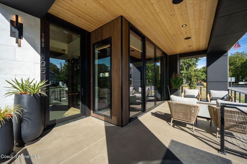 809 E SHERMAN AVE, Coeur d'Alene, ID 83814 photo 65