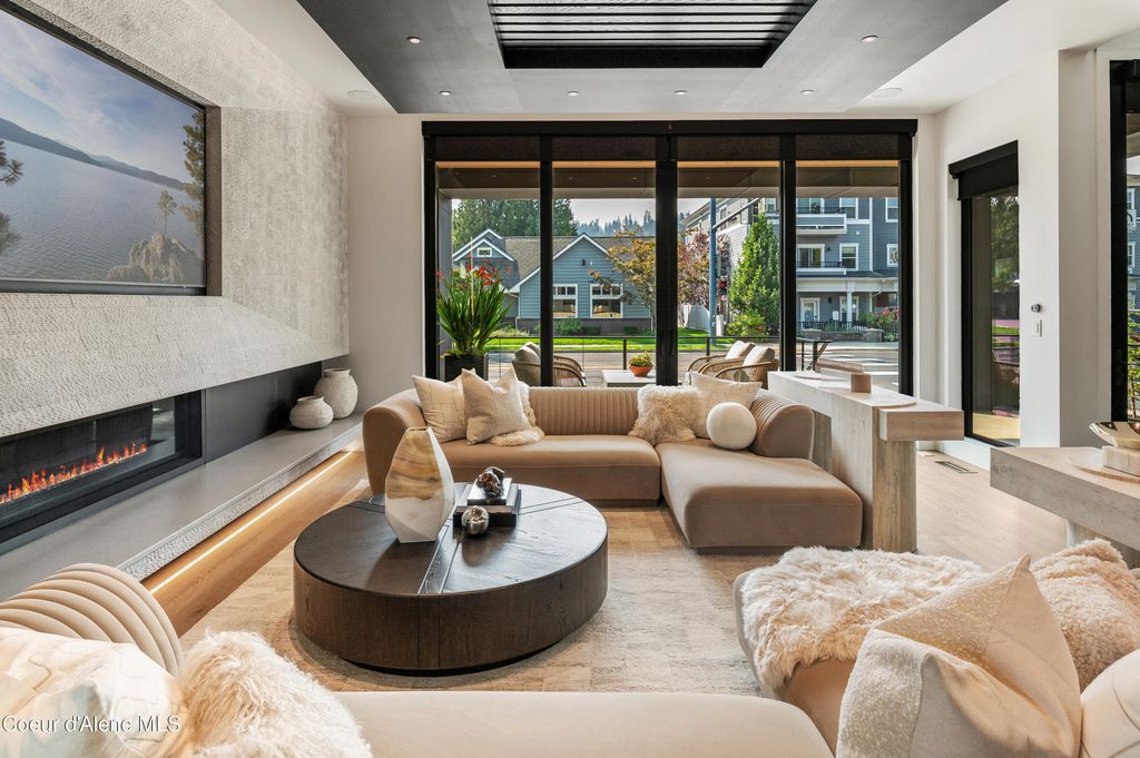 809 E SHERMAN AVE, Coeur d'Alene, ID 83814 photo 8