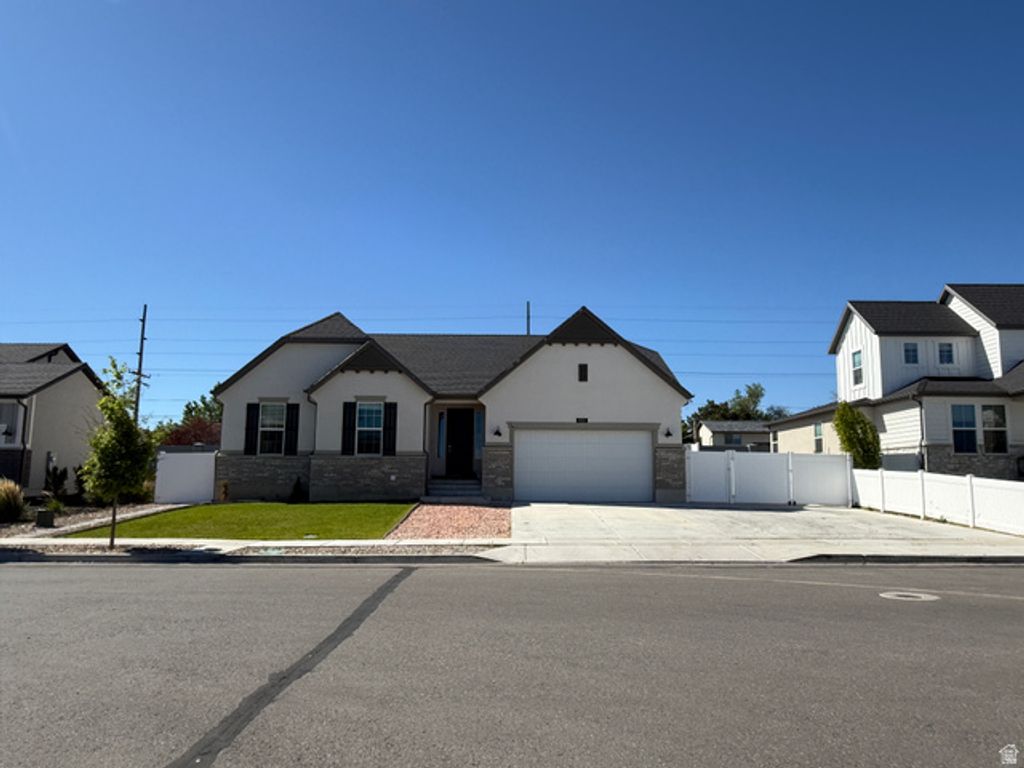 8151 W JOE DR, Magna, UT 84044