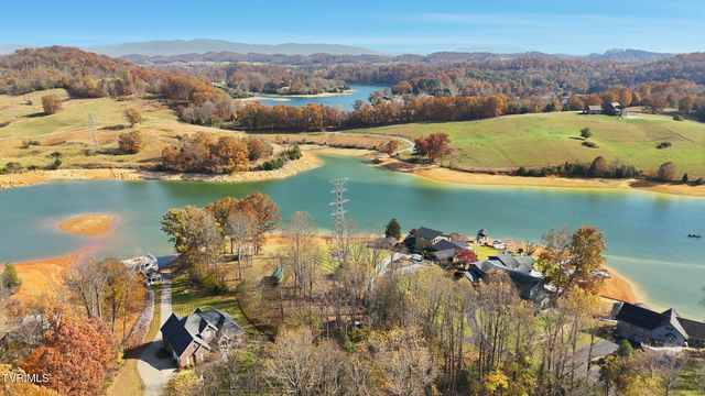 290 Candy Creek Private Drive, Blountville, TN 37617