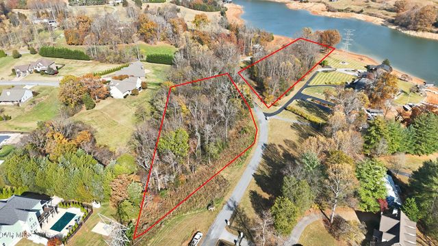 290 Candy Creek Private Drive, Blountville, TN 37617